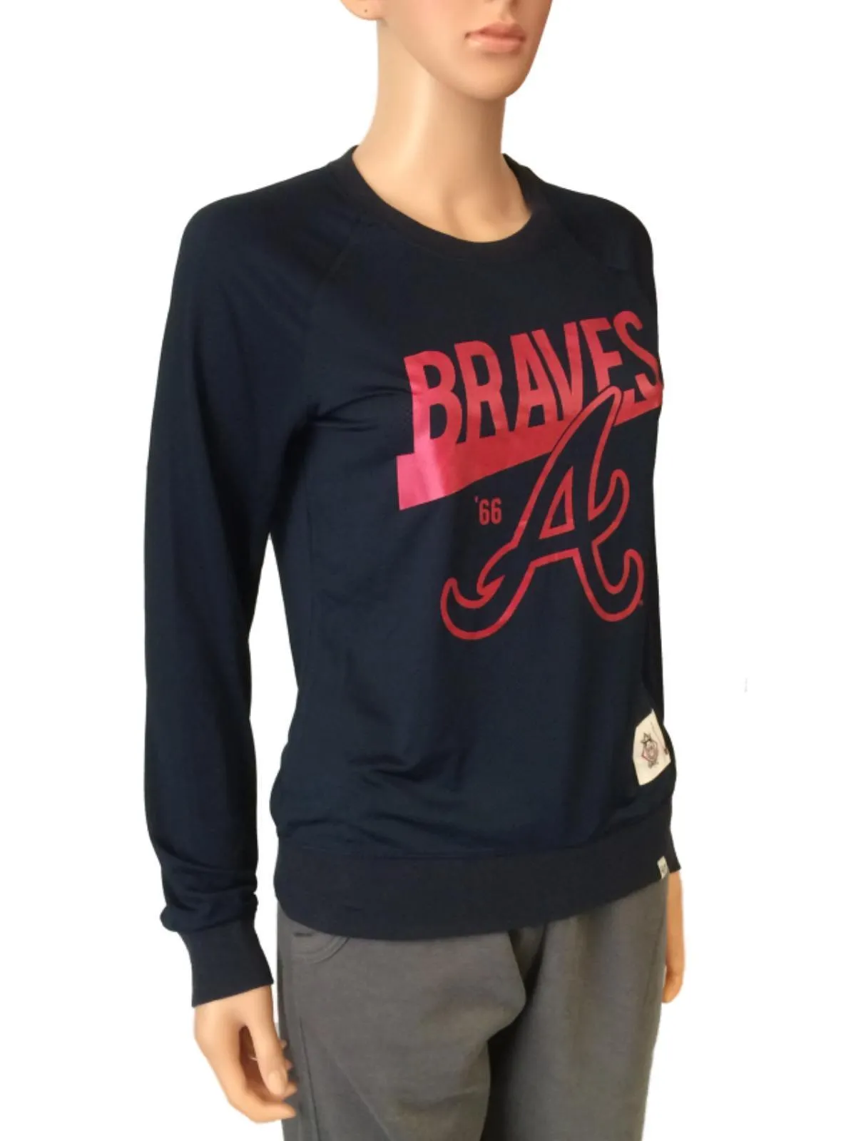 Atlanta Braves 47 Brand WOMENS Navy Lightweight Mesh Long Sleeve T-Shirt (S)