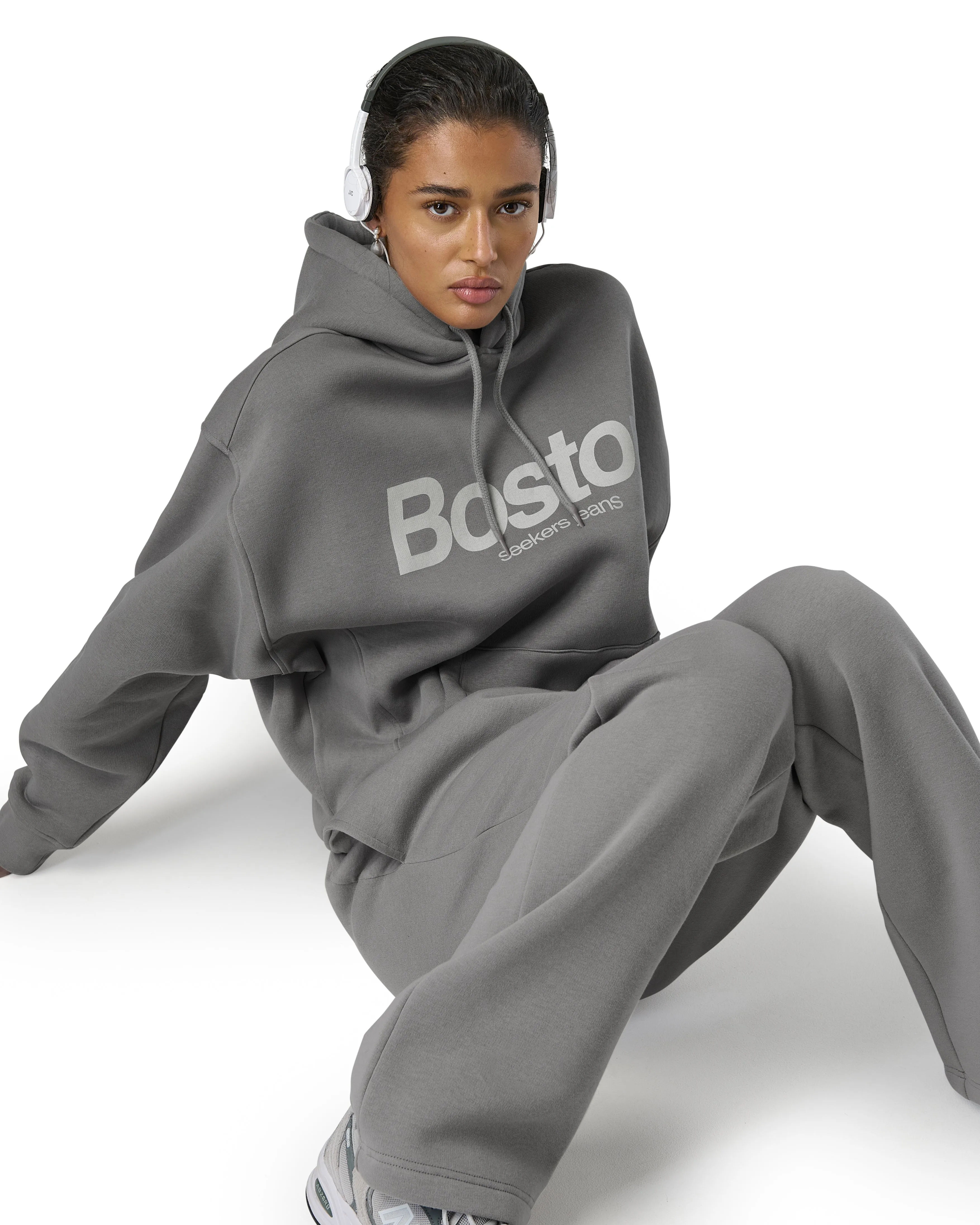 Boston Hoodie in Bleeker