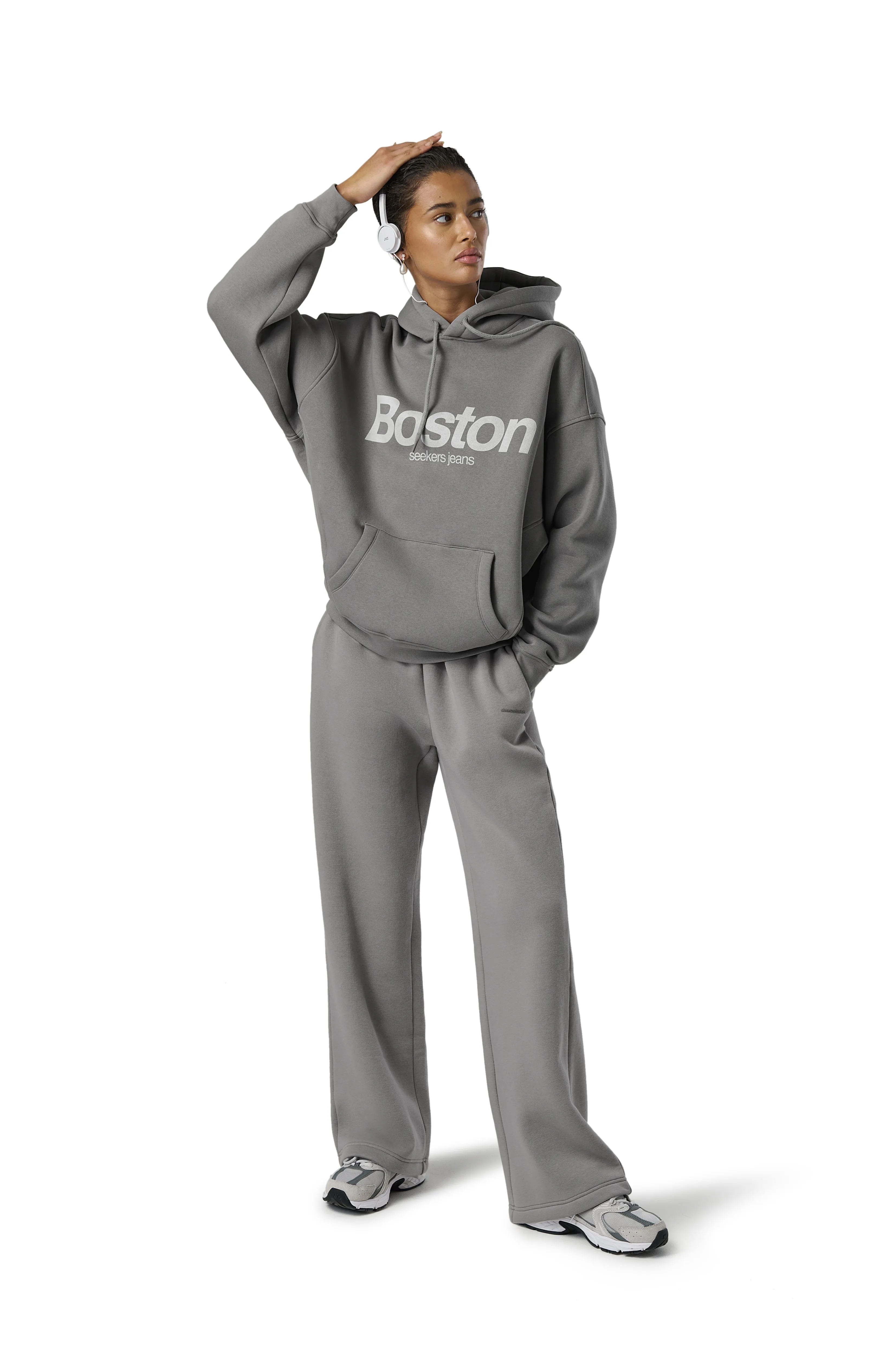 Boston Hoodie in Bleeker
