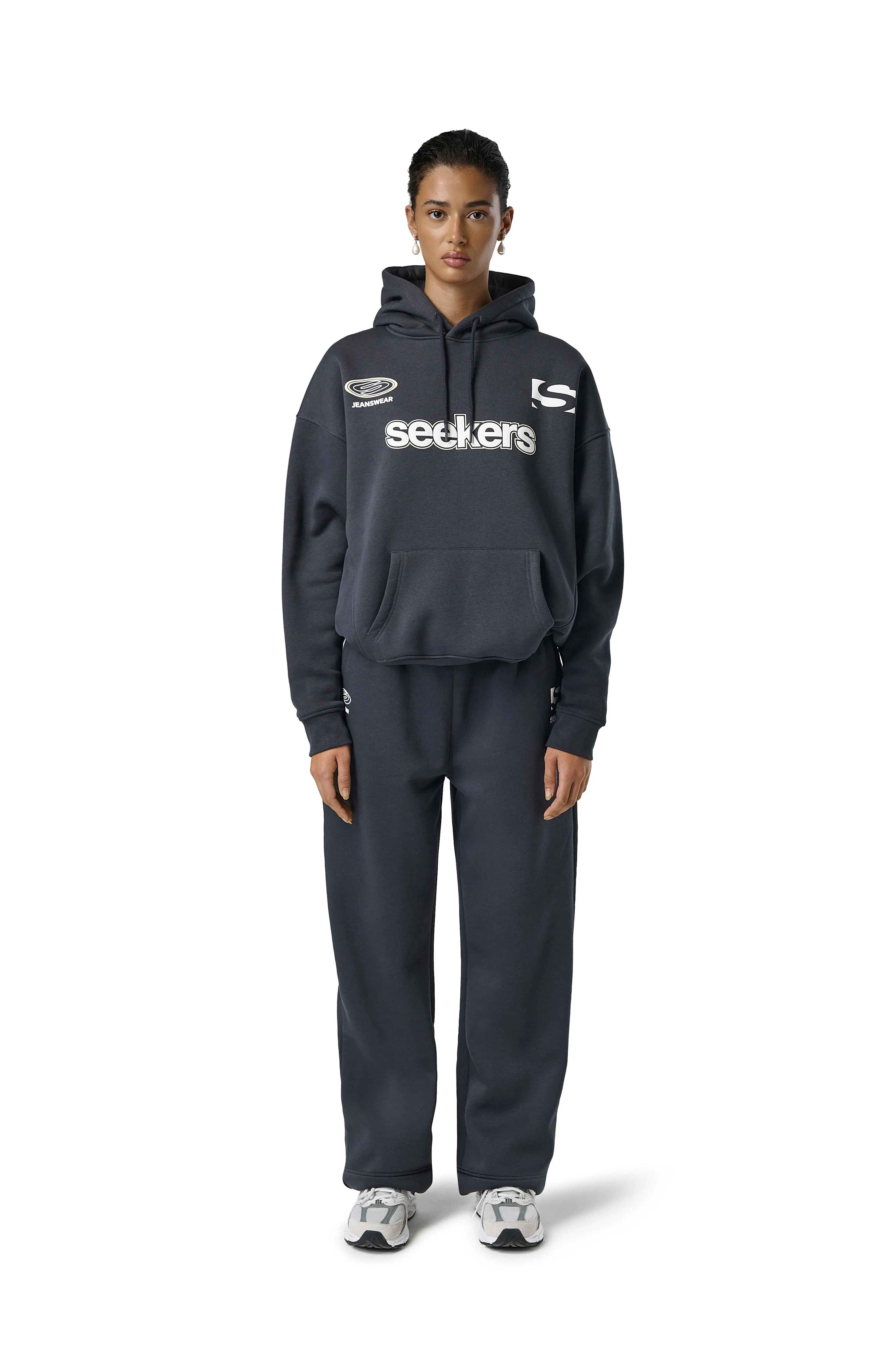 Seekers Motif Hoodie in Skipper