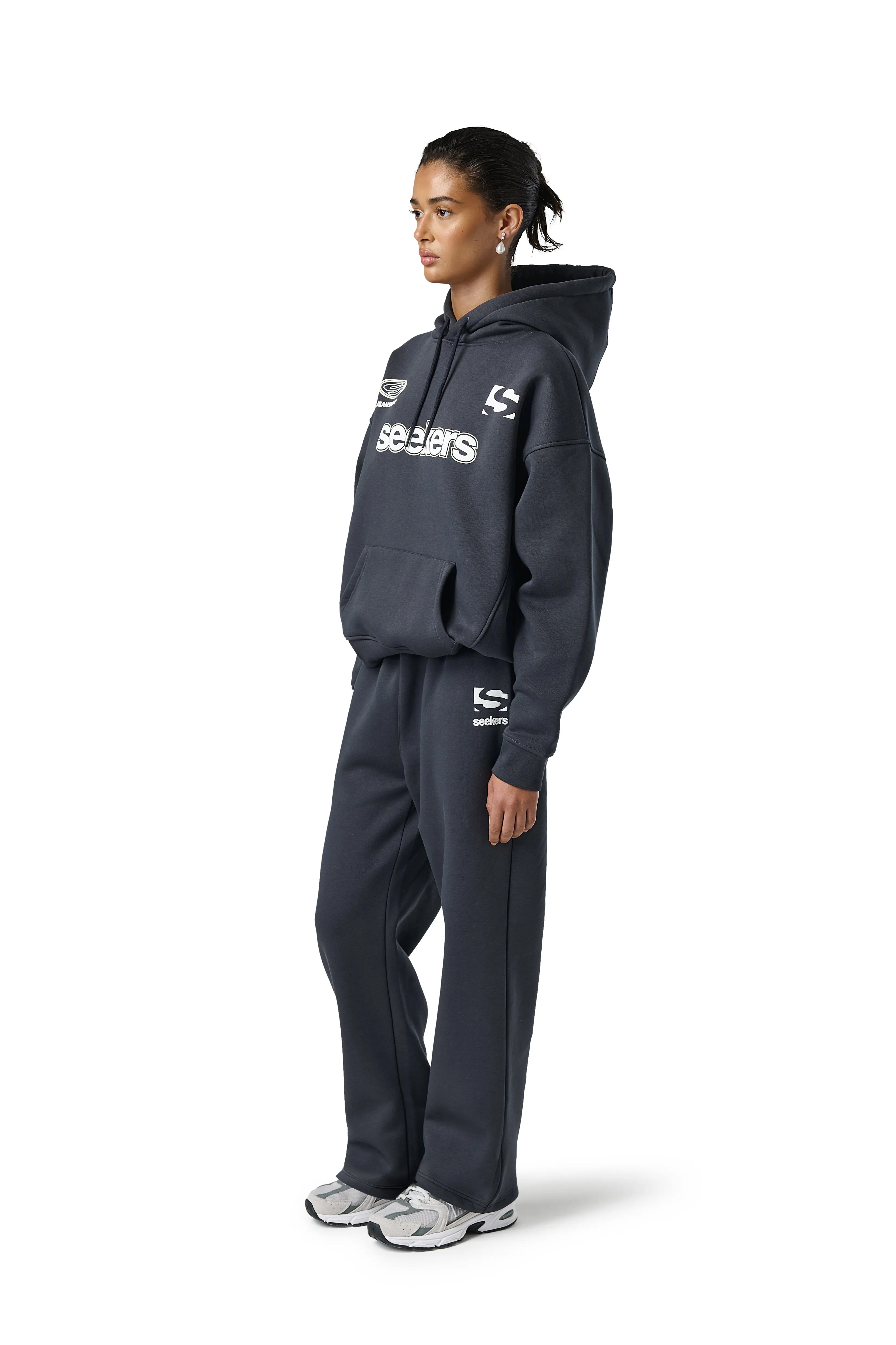 Seekers Motif Hoodie in Skipper