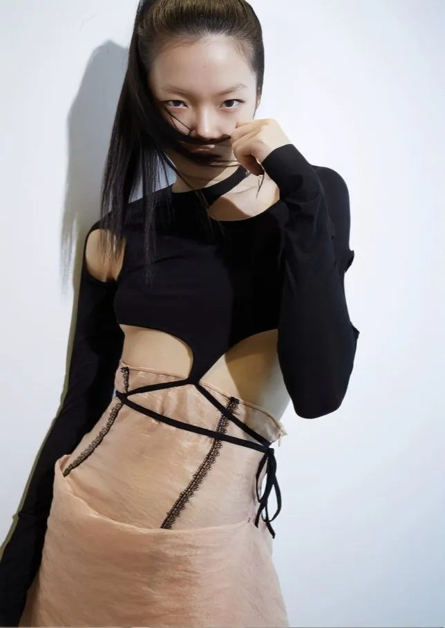 TRANSPARENT IRREGULAR HIGH WAIST SKIRT