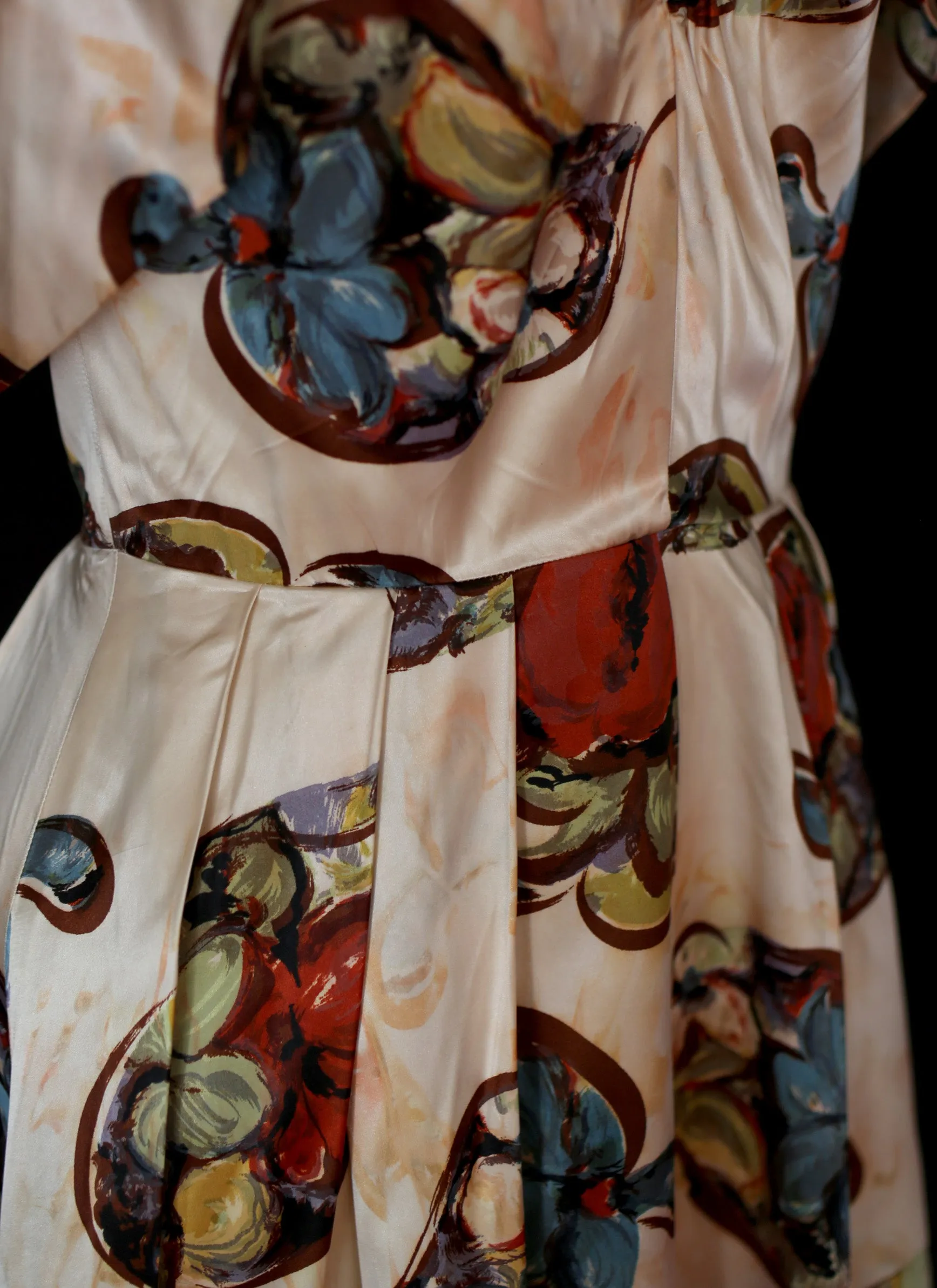 Vintage 1940s Gold Floral Print Satin Dress